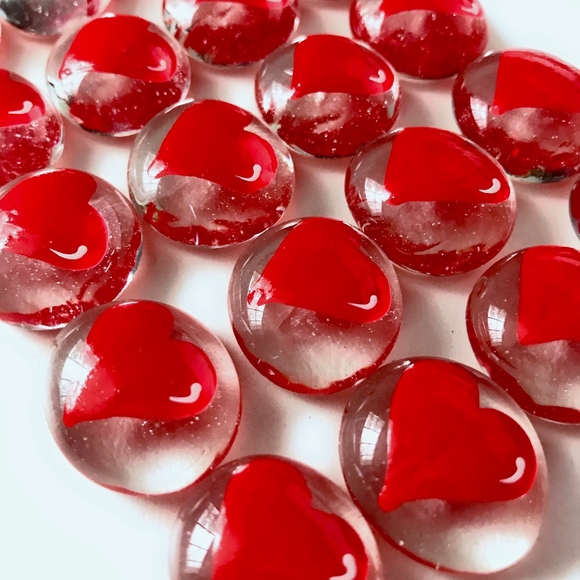 Red Hearts Party Favors Decoration Hand Painted - Table Scatter - Picture 2 of 3